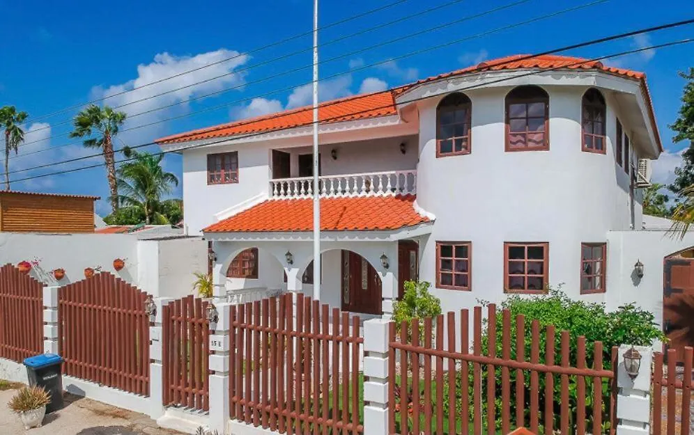 Palmera Salina Guest House Palm Beach Aruba